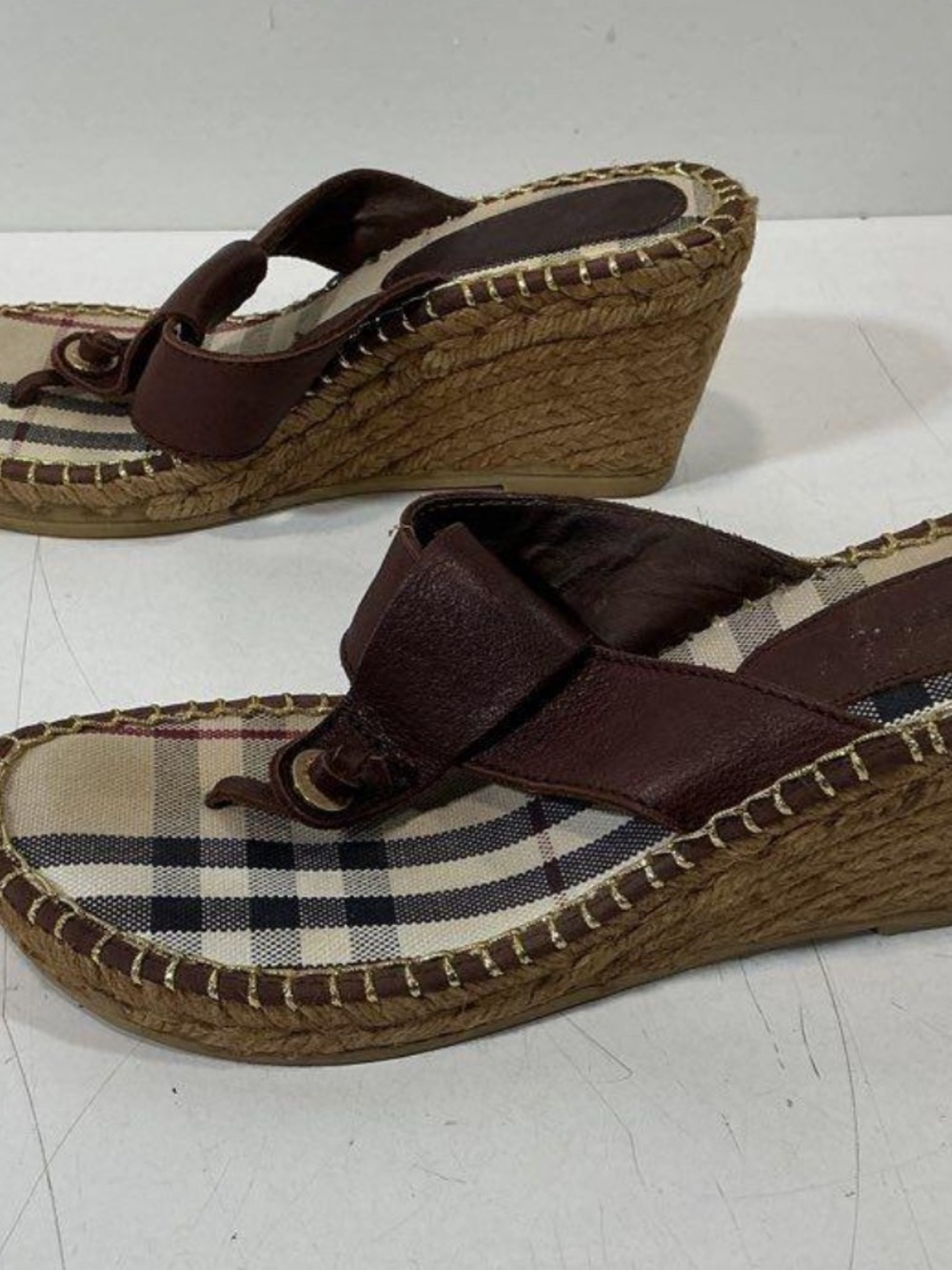 Women’s Burberry Brown Leather Espadrille Wedge Thong Sandals Size 39